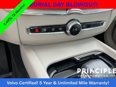 Certified 2023 Volvo XC60 B5 Plus w/ Protection Package Premier AWD/4WD image 21