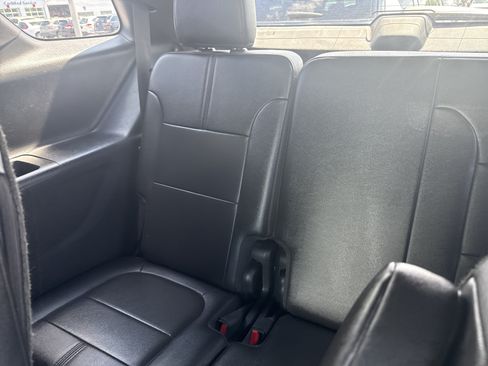 Used 2023 Chevrolet Traverse RS AWD/4WD image 18