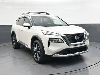 Used 2022 Nissan Rogue Platinum w/ Head-Up Display Package video 2