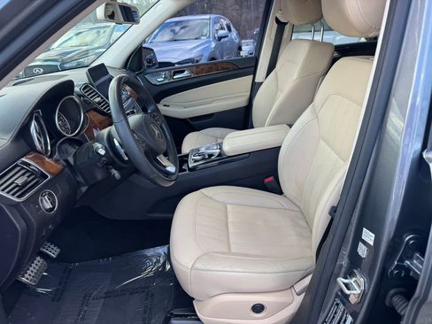 Used 2018 Mercedes-Benz GLS 450 4MATIC w/ Premium Package image 9