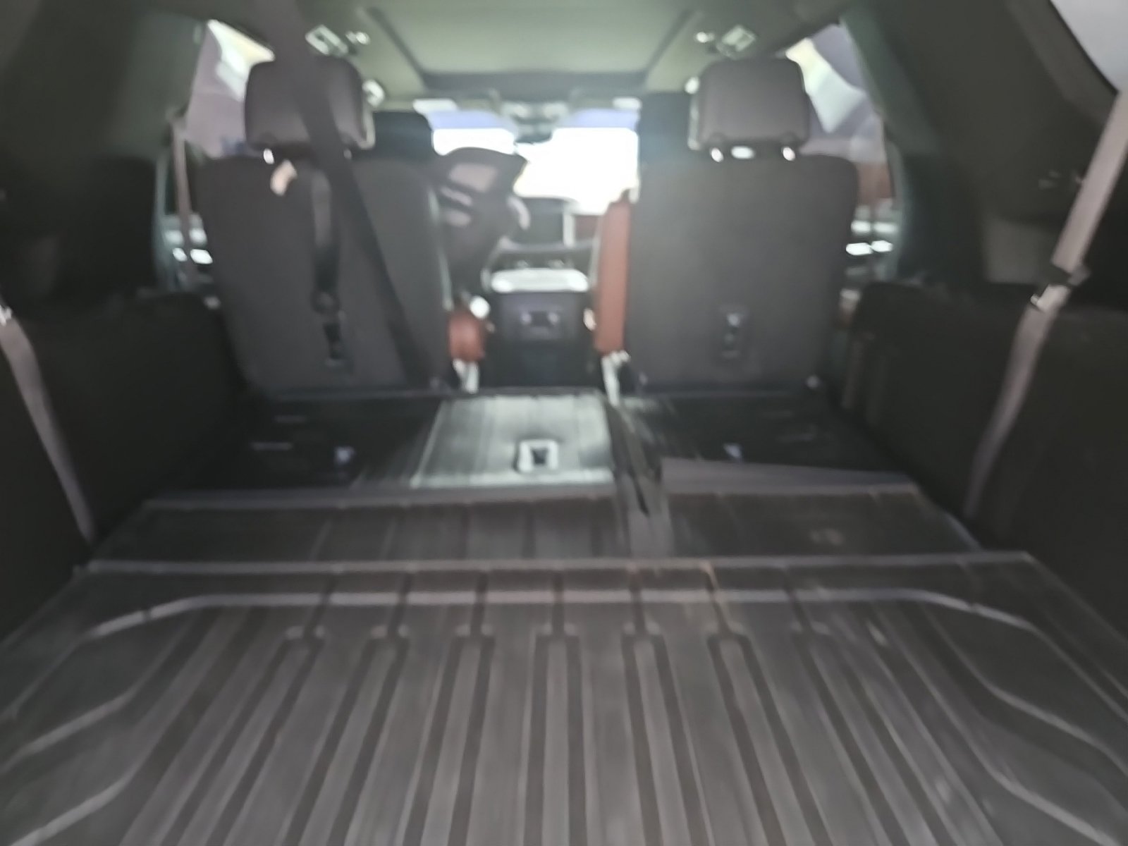 Used 2023 GMC Yukon XL Denali Ultimate w/ LPO, Floor Liner Package AWD/4WD image 9