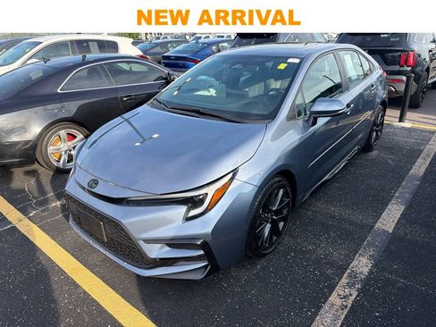 Used 2024 Toyota Corolla SE w/ SE Premium Package FWD image 1