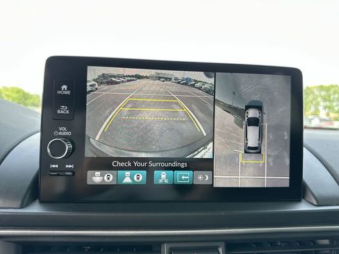 Used 2023 Honda Pilot Elite image 23
