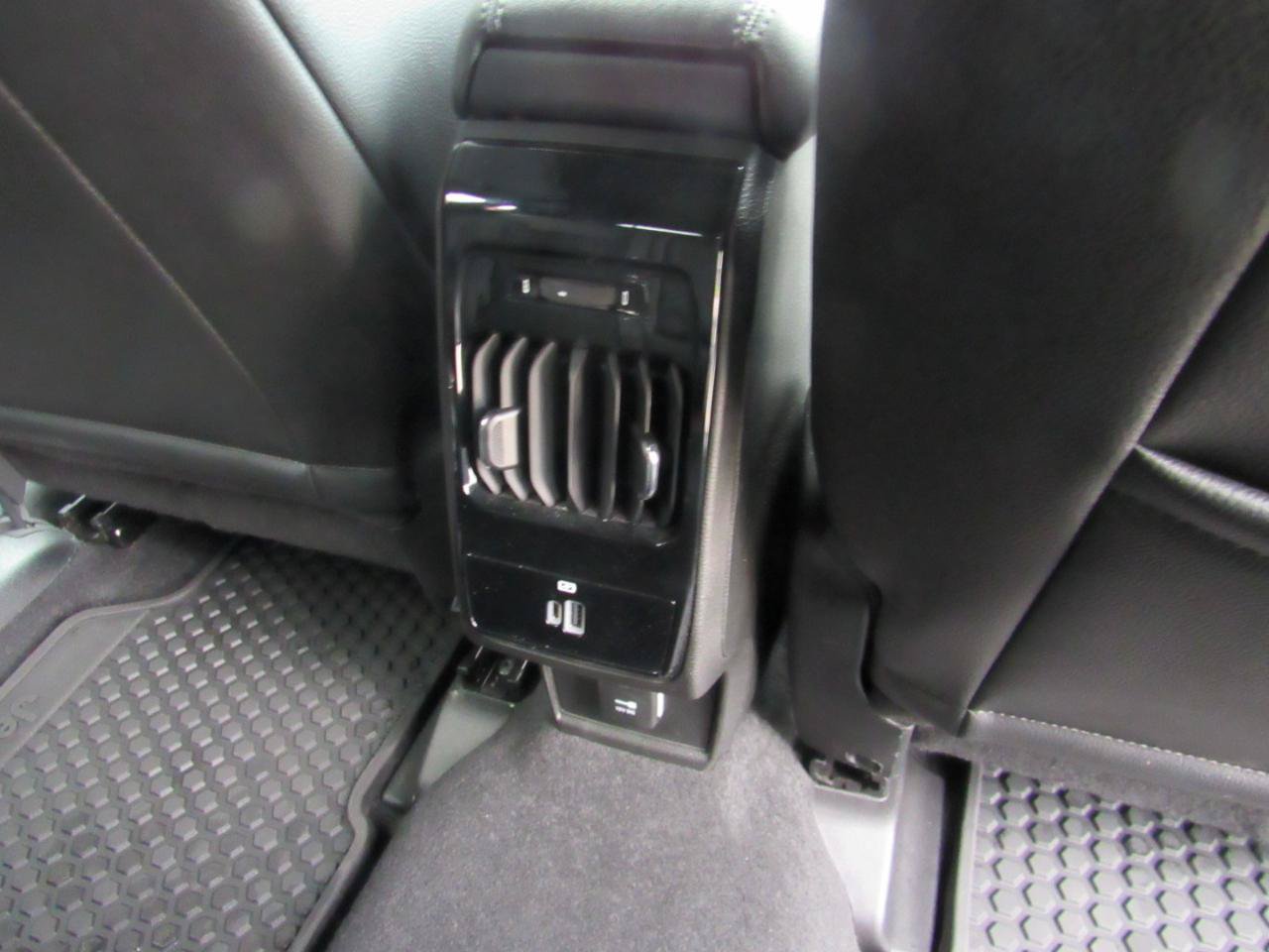 Used 2026 Jeep Compass Trailhawk AWD/4WD image 36