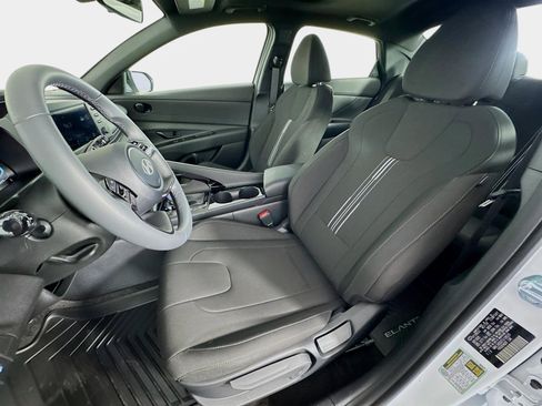 New 2026 Hyundai Elantra SEL Sport Premium FWD image 11