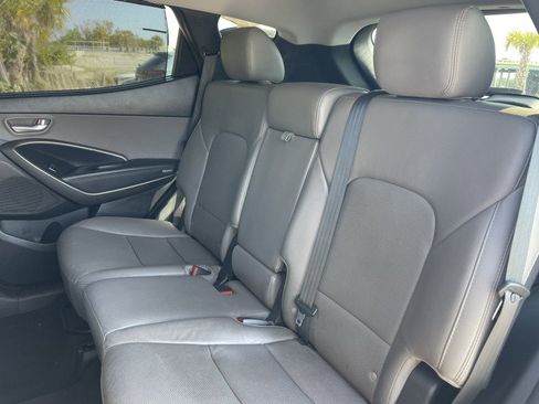 Used 2017 Hyundai Santa Fe Sport image 12