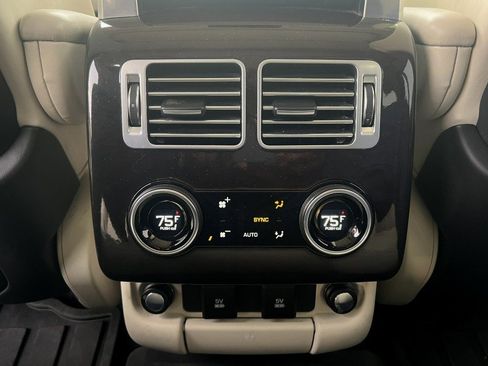 Used 2019 Land Rover Range Rover HSE image 68