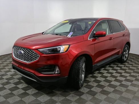 Used 2024 Ford Edge SEL w/ Convenience Package image 5