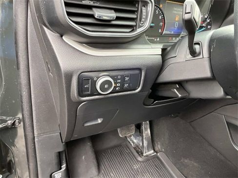 Certified 2023 Ford Explorer XLT w/ Equipment Group 202A image 30