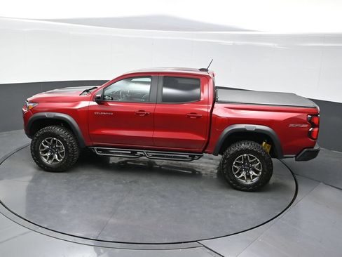 Used 2024 Chevrolet Colorado ZR2 w/ ZR2 Convenience Package III AWD/4WD image 32
