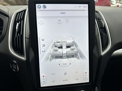New 2024 Ford Edge SE w/ Black Appearance Package image 21