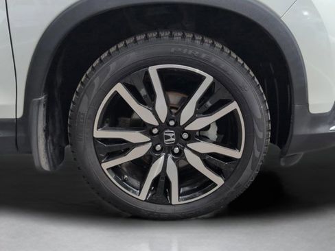 Used 2022 Honda Pilot Touring image 10