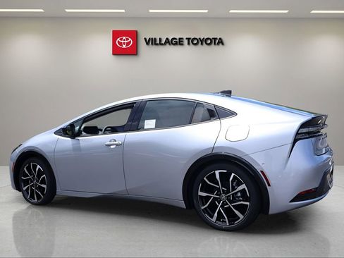 New 2026 Toyota Prius Plug-In Hybrid image 3