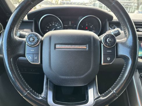 Used 2017 Land Rover Range Rover Sport SE image 9