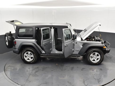 Used 2018 Jeep Wrangler Unlimited Sport S image 28