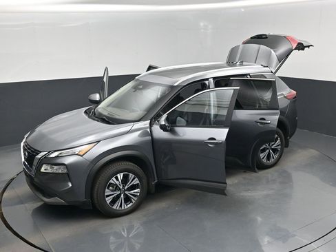 Used 2023 Nissan Rogue SV w/ SV Premium B Package image 49