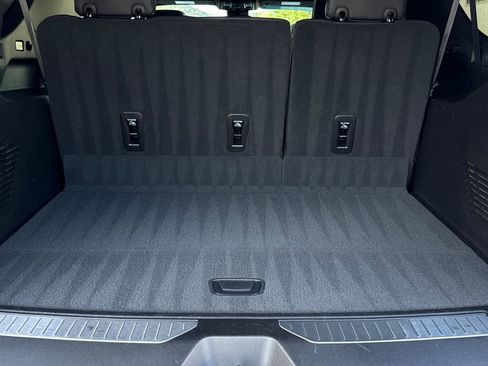 Certified 2024 Chevrolet Suburban Premier image 18