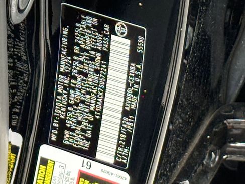 Used 2025 Toyota Camry LE image 27