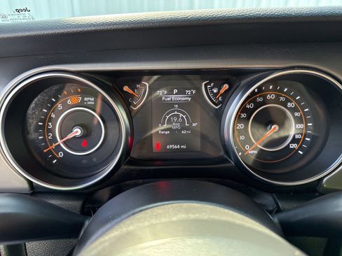 Used 2023 Jeep Wrangler Sport S image 22
