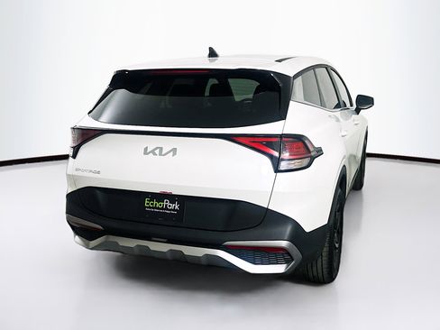 Used 2025 Kia Sportage LX FWD image 9