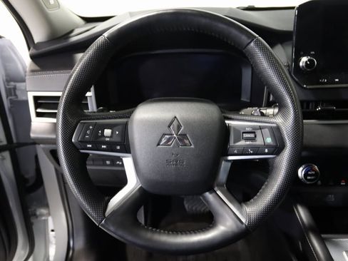 Used 2023 Mitsubishi Outlander SEL image 43