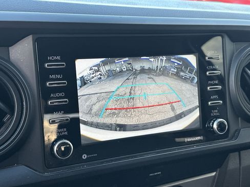 Used 2021 Toyota Tacoma SR w/ SR Convenience Package image 21