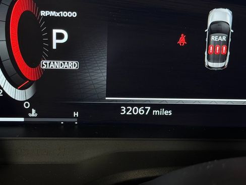 Used 2023 Nissan Rogue Platinum w/ Platinum Premium Package FWD image 18