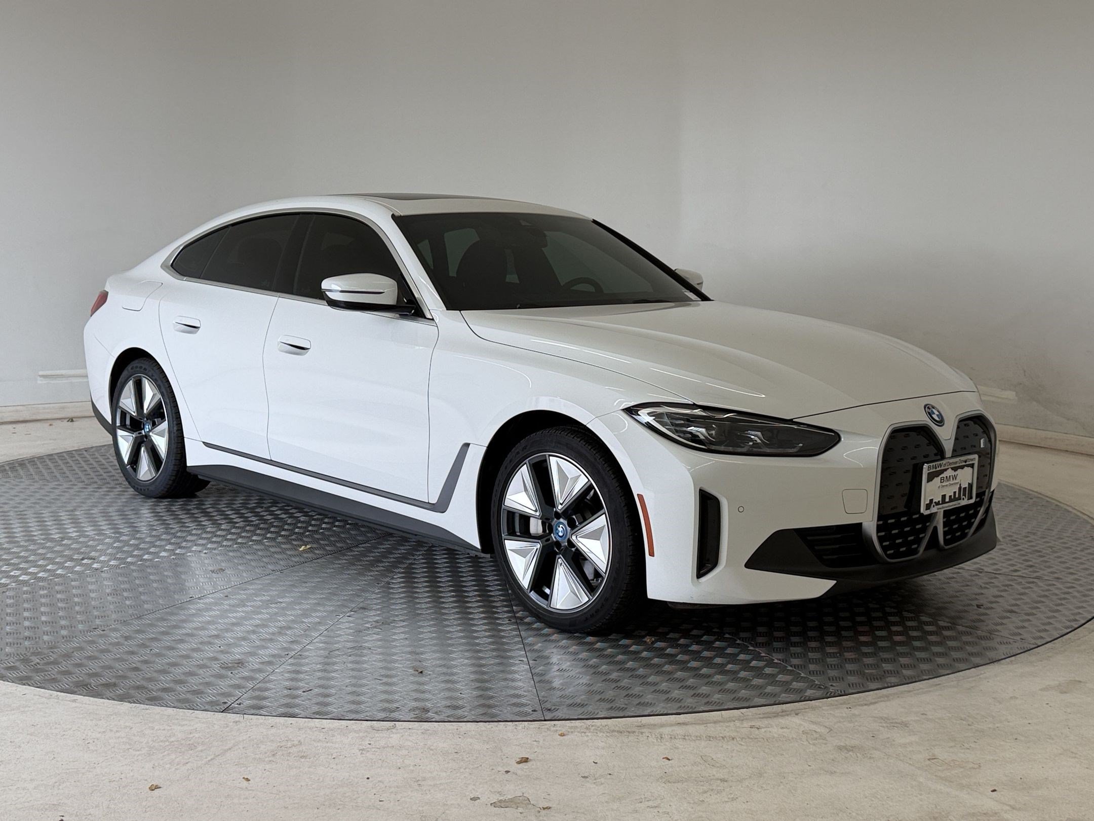 Used 2024 BMW i4 eDrive35 w/ Convenience Package RWD image 7