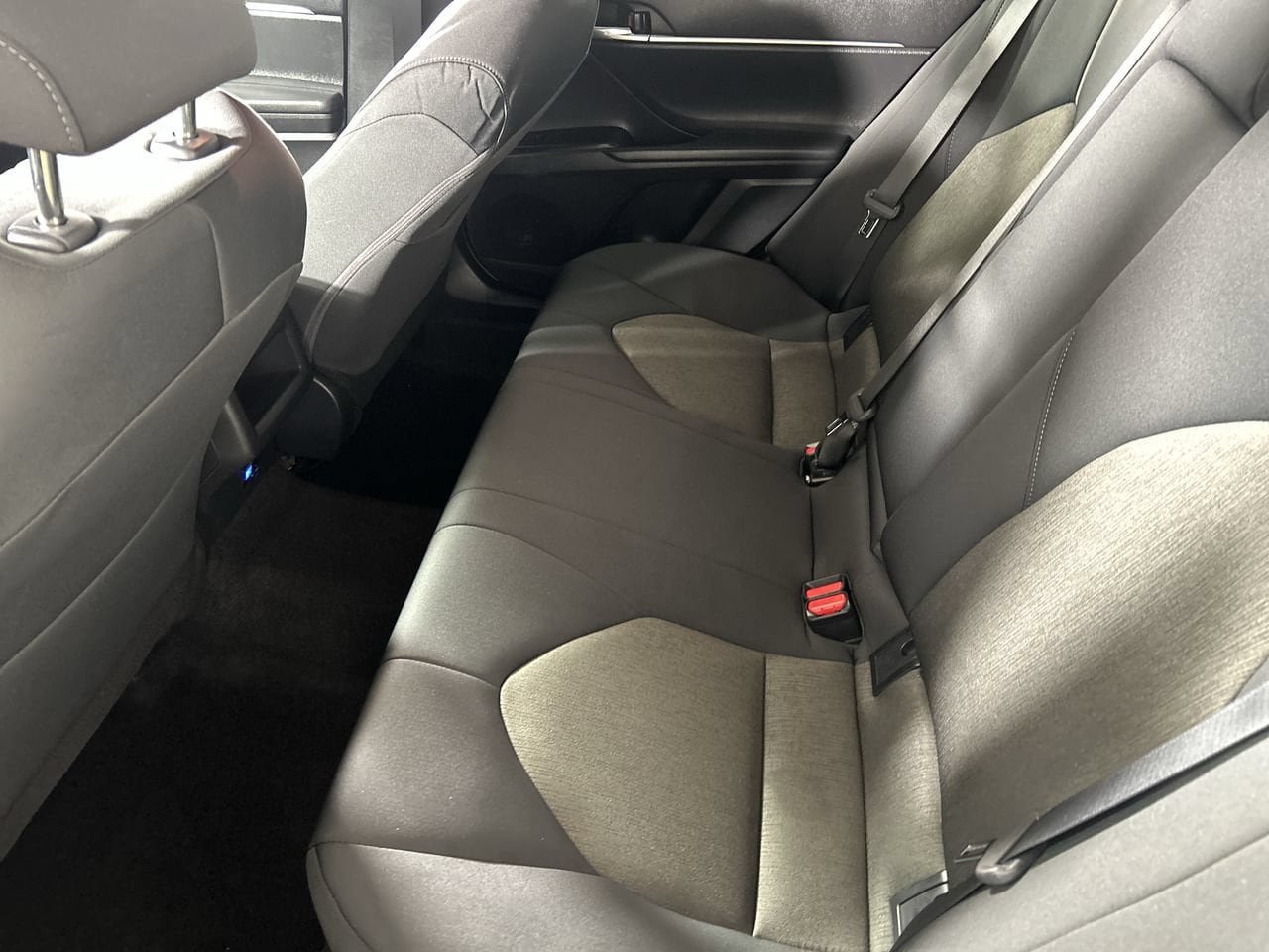 Used 2024 Toyota Camry LE FWD image 24