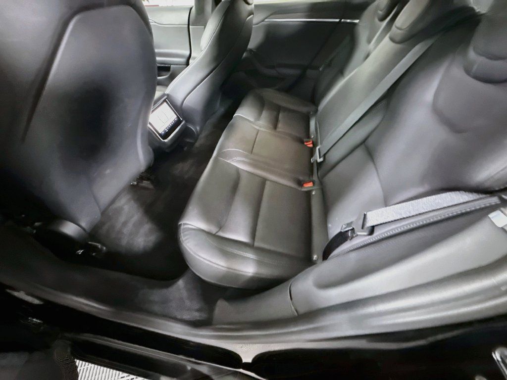 Used 2022 Tesla Model S AWD/4WD image 26
