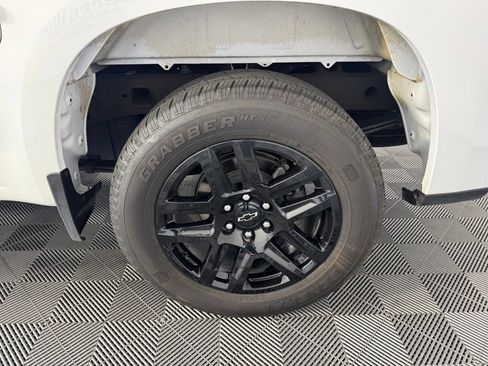 Used 2025 Chevrolet Silverado 1500 Custom AWD/4WD image 13
