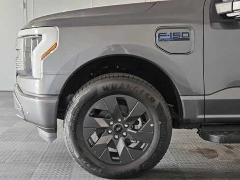 New 2025 Ford F150 Lightning Flash AWD/4WD image 6