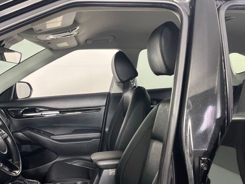 Used 2025 Kia Seltos EX image 26