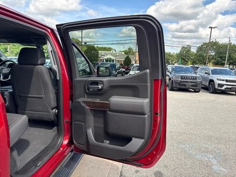 Used 2022 GMC Sierra 1500 Elevation w/ Preferred Package AWD/4WD image 15