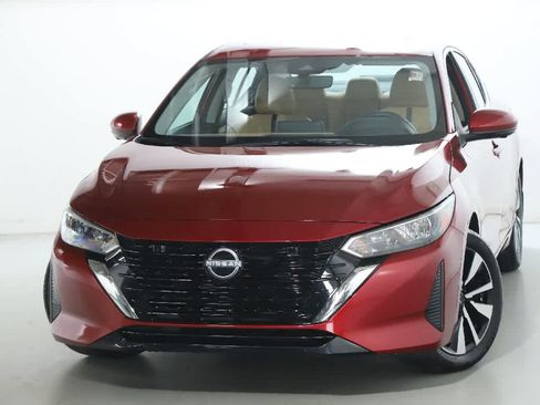 Used 2025 Nissan Sentra SV w/ SV Premium Package FWD image 3