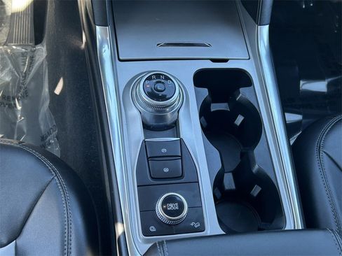 Used 2023 Ford Explorer XLT w/ Equipment Group 202A image 22