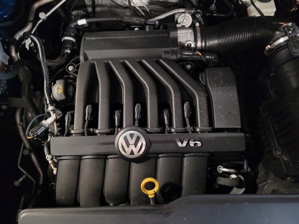 Used 2022 Volkswagen Atlas Cross Sport SEL R-Line AWD/4WD image 30