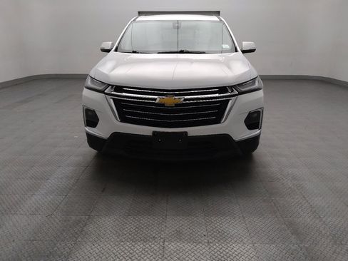 Used 2023 Chevrolet Traverse LT FWD image 15