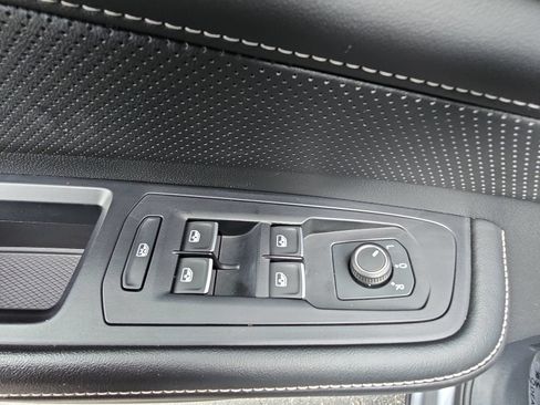 Certified 2024 Volkswagen Atlas Cross Sport SE FWD image 27