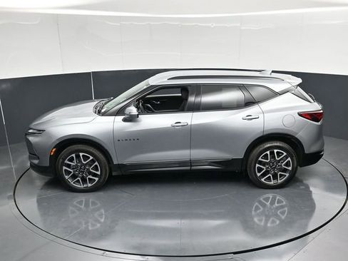 Used 2025 Chevrolet Blazer RS AWD/4WD image 53