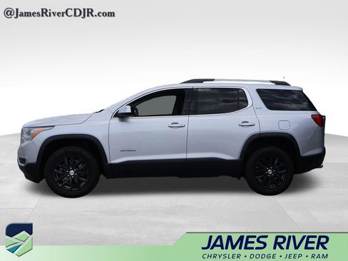 Used 2019 GMC Acadia SLT FWD image 2