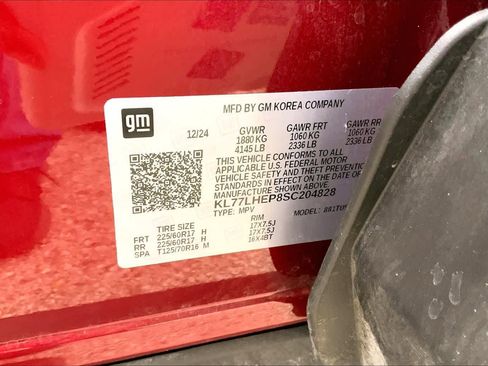 Used 2025 Chevrolet Trax LT image 33