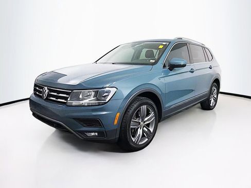 Used 2020 Volkswagen Tiguan SEL w/ 3rd Row Seat Package AWD/4WD image 3