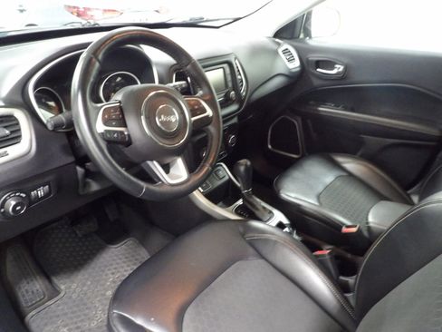 Used 2018 Jeep Compass Latitude w/ Cold Weather Group image 8