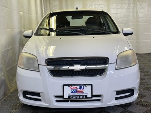 Used 2009 Chevrolet Aveo LT w/ Power and Convenience Package FWD image 3