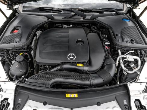 Used 2021 Mercedes-Benz E 350 4MATIC Sedan w/ Premium Package image 59