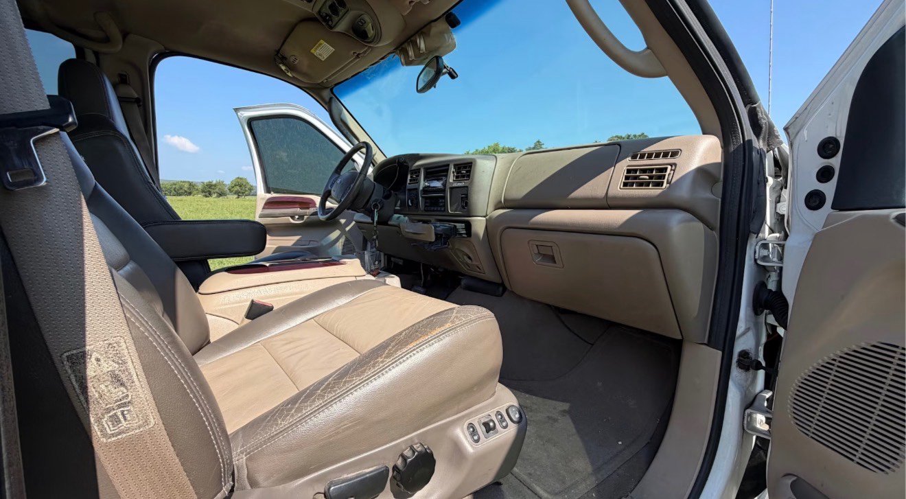 Used 2004 Ford Excursion Eddie Bauer AWD/4WD image 6