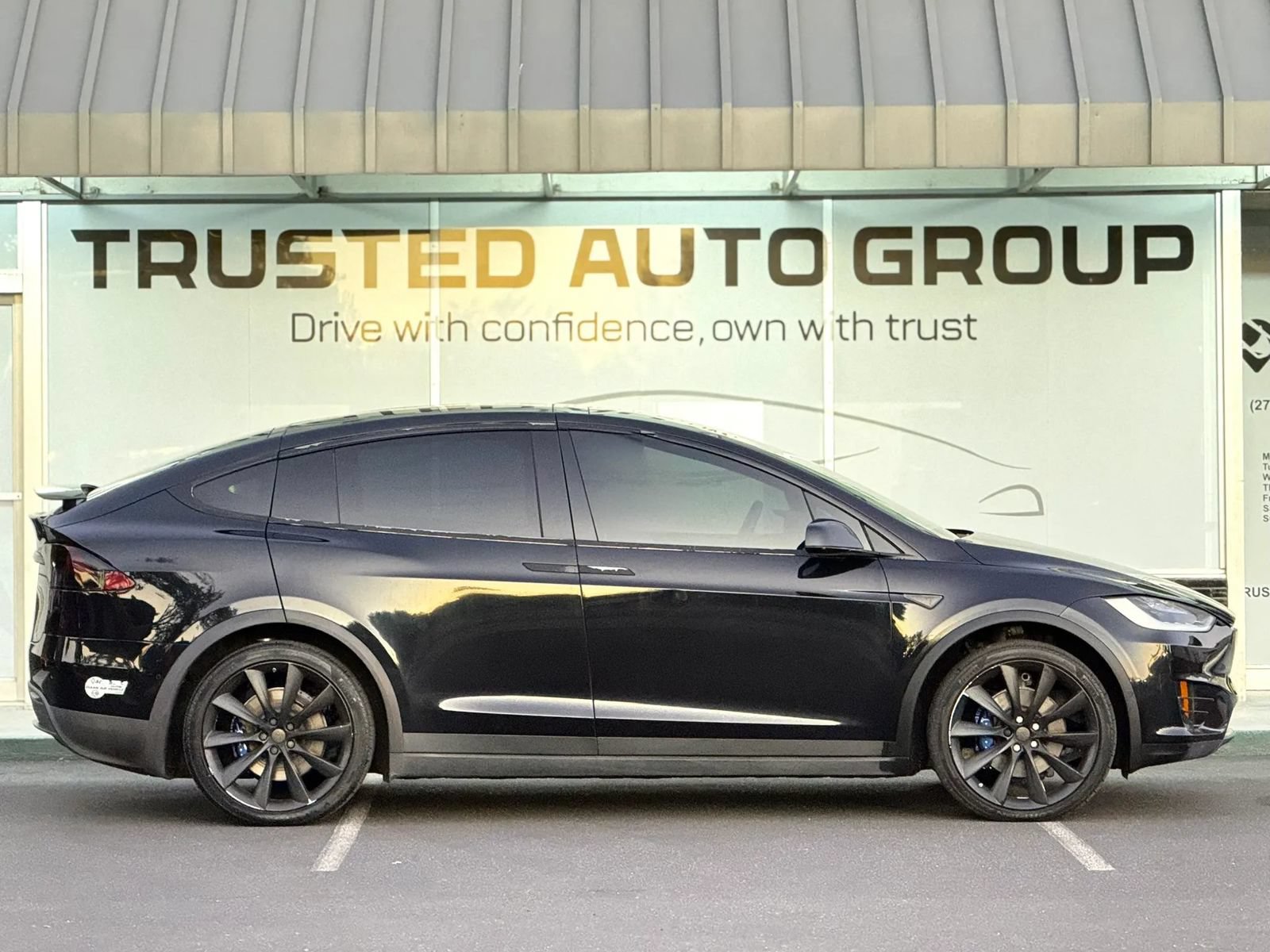 Used 2016 Tesla Model X Performance AWD/4WD image 5