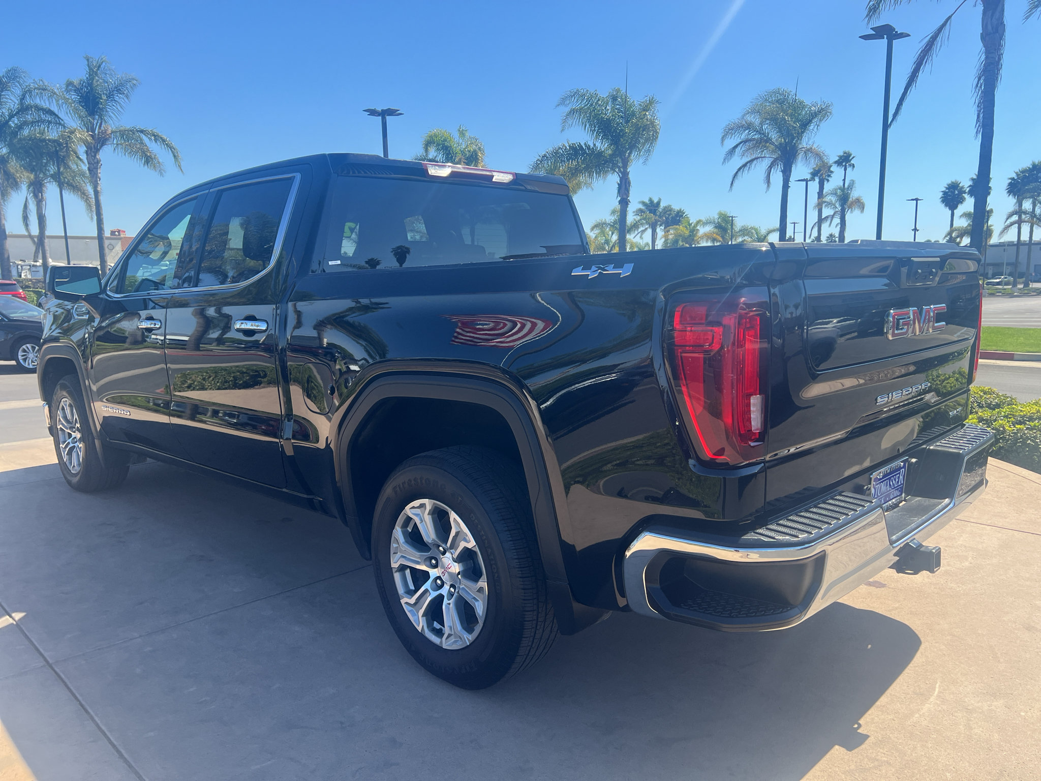 Used 2025 GMC Sierra 1500 SLT AWD/4WD image 7