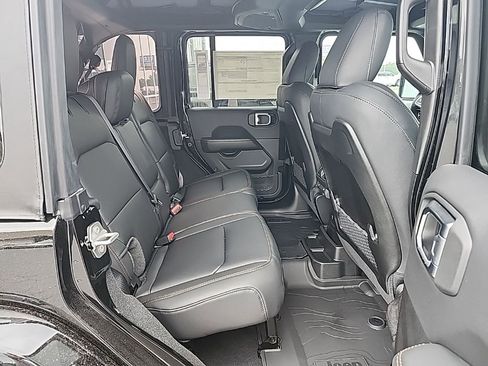 New 2025 Jeep Wrangler Sahara image 17